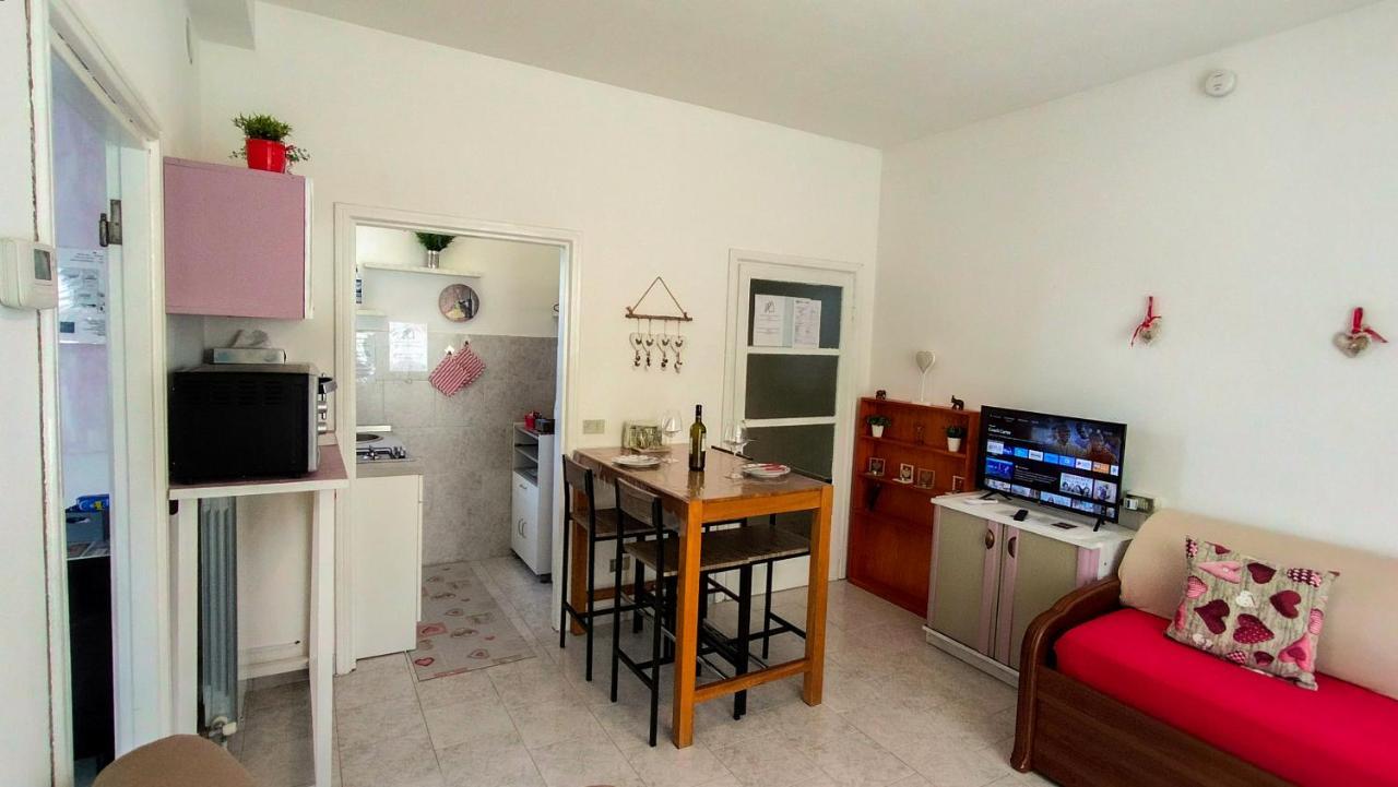 Sweetheart Apartment Бусто-Арсизио Экстерьер фото